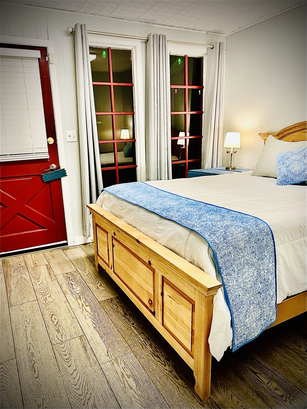 Lakeland House bedroom
